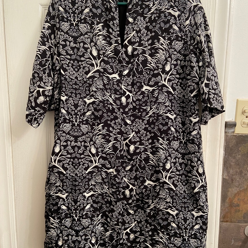 Old Navy Black and White dress - Picture 5 of 5
